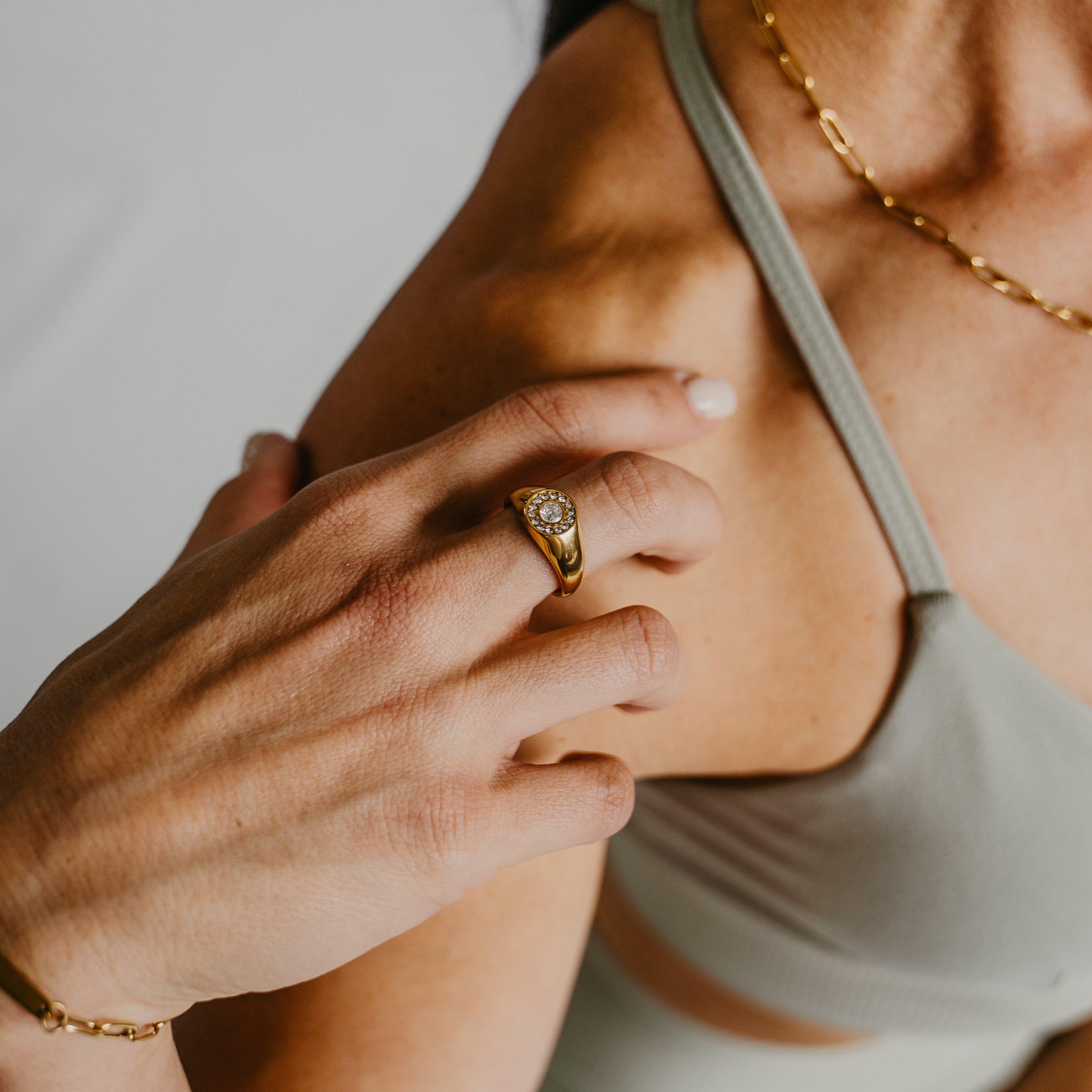 PIVOT CZ SIGNET RING