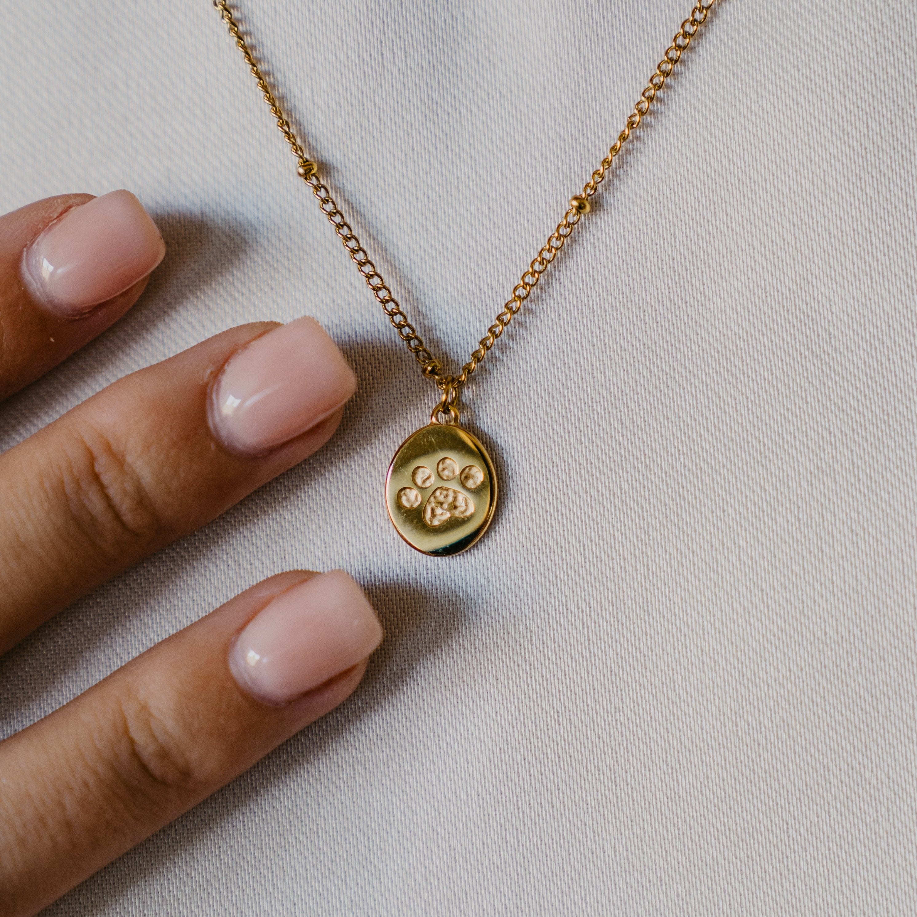 PERSONALISED PAW PRINT NECKLACE (READY IN 4 DAYS)