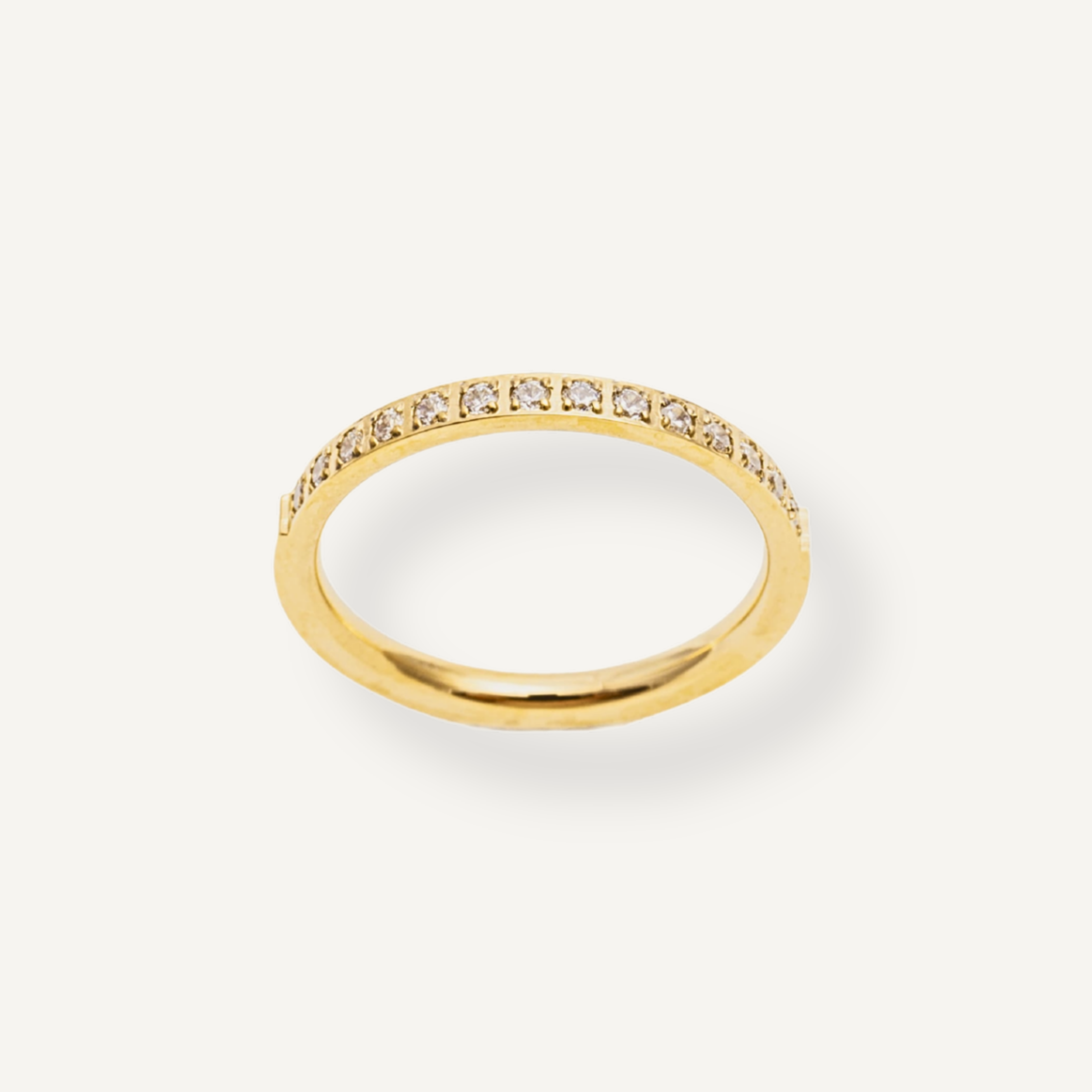 BECKI CZ BAND RING