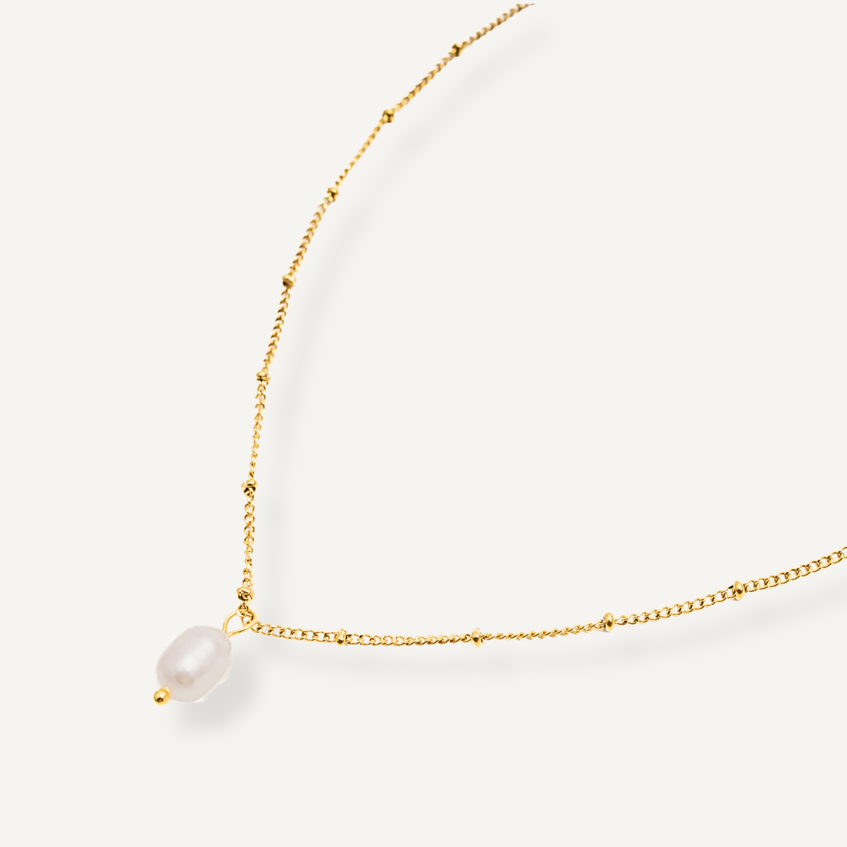 LAYLA FRESHWATER PEARL NECKLACE
