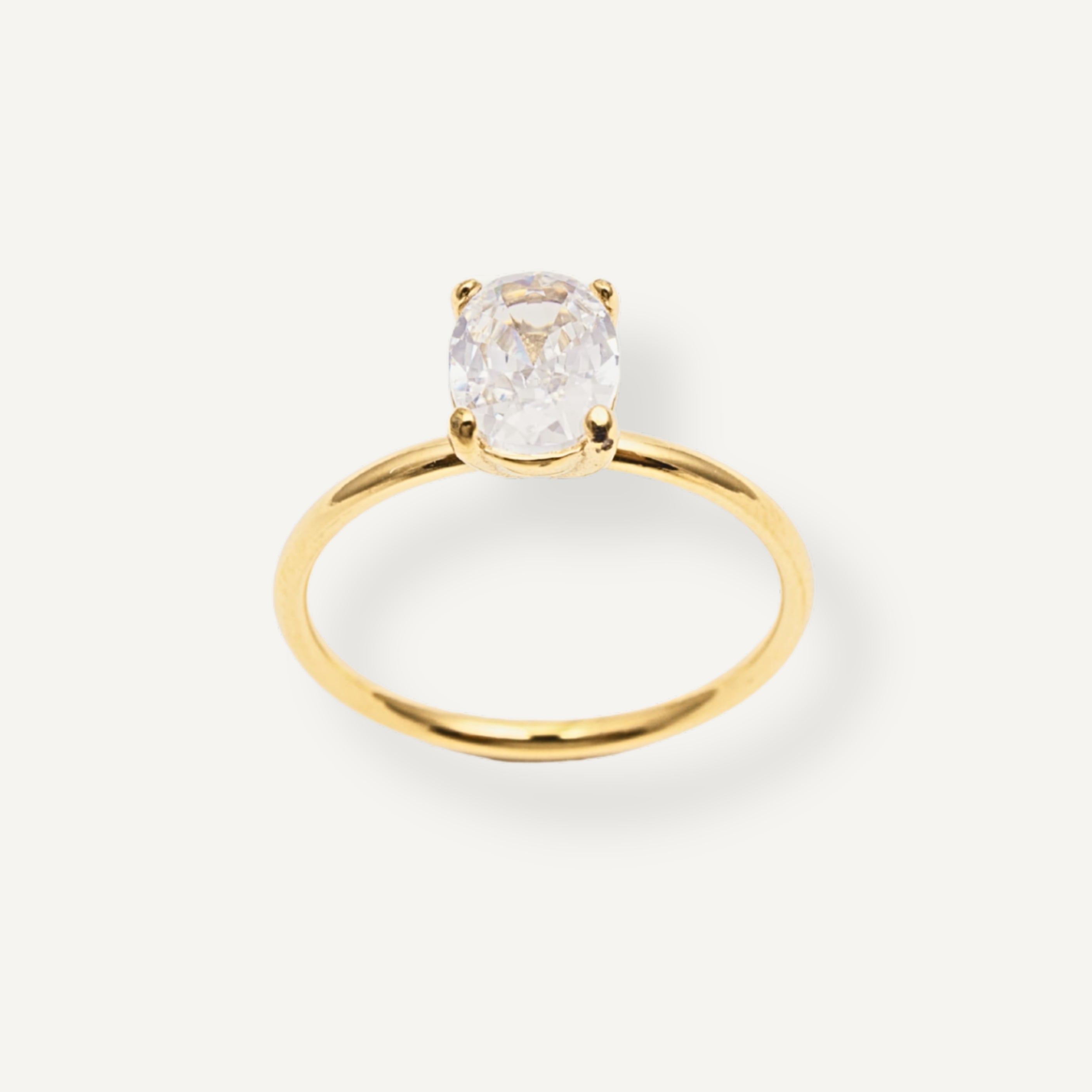 1,5CT OVAL AAA-GRADE CUBIC ZIRCONIA RING