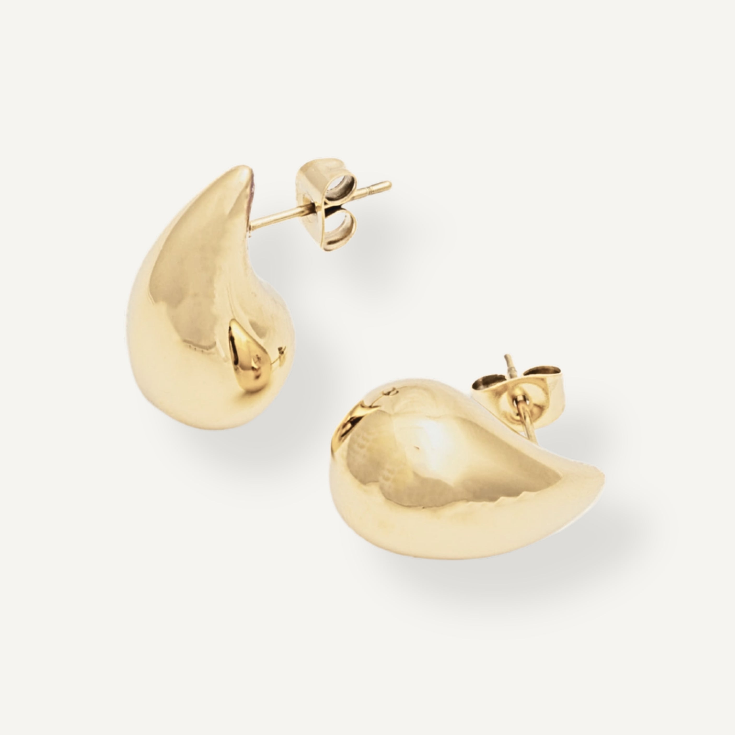 DUA TEARDROP STUD