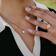 VALENTINA PEARL NECKLACE