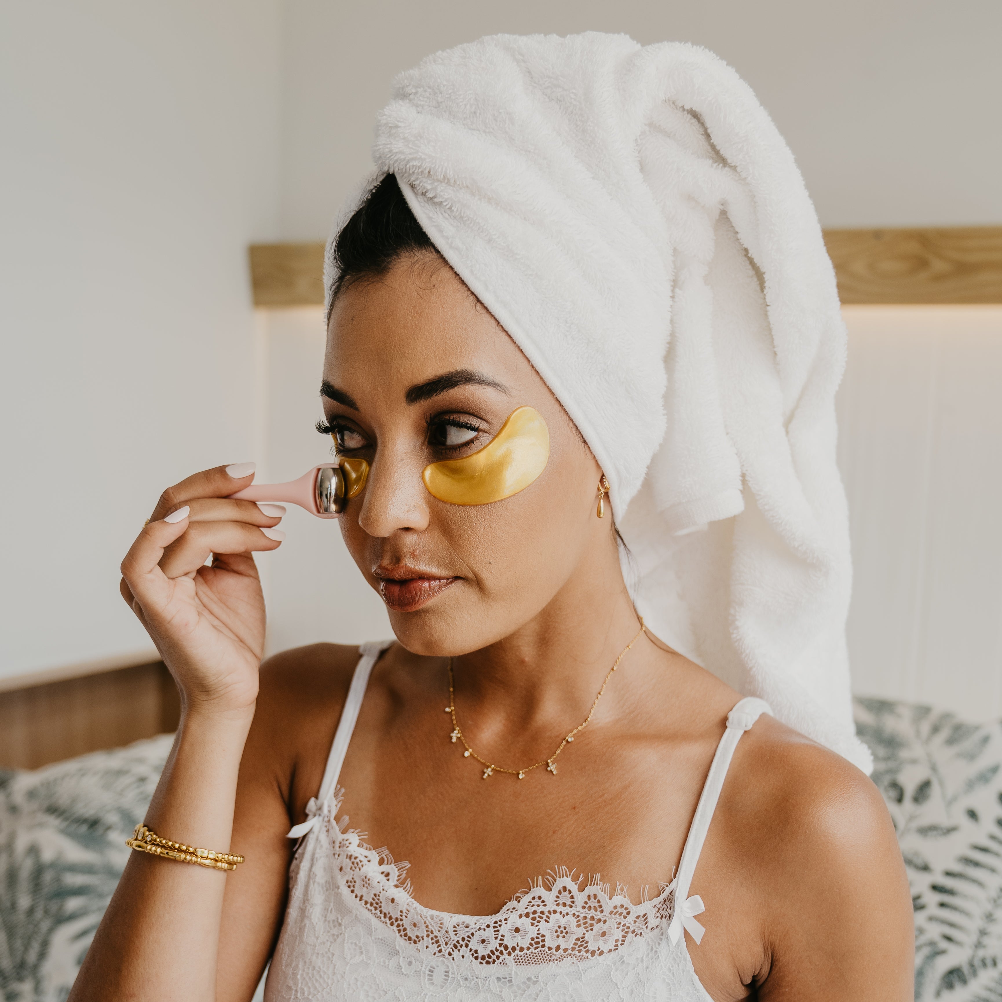 CZ DANGLE CROSS NECKLACE