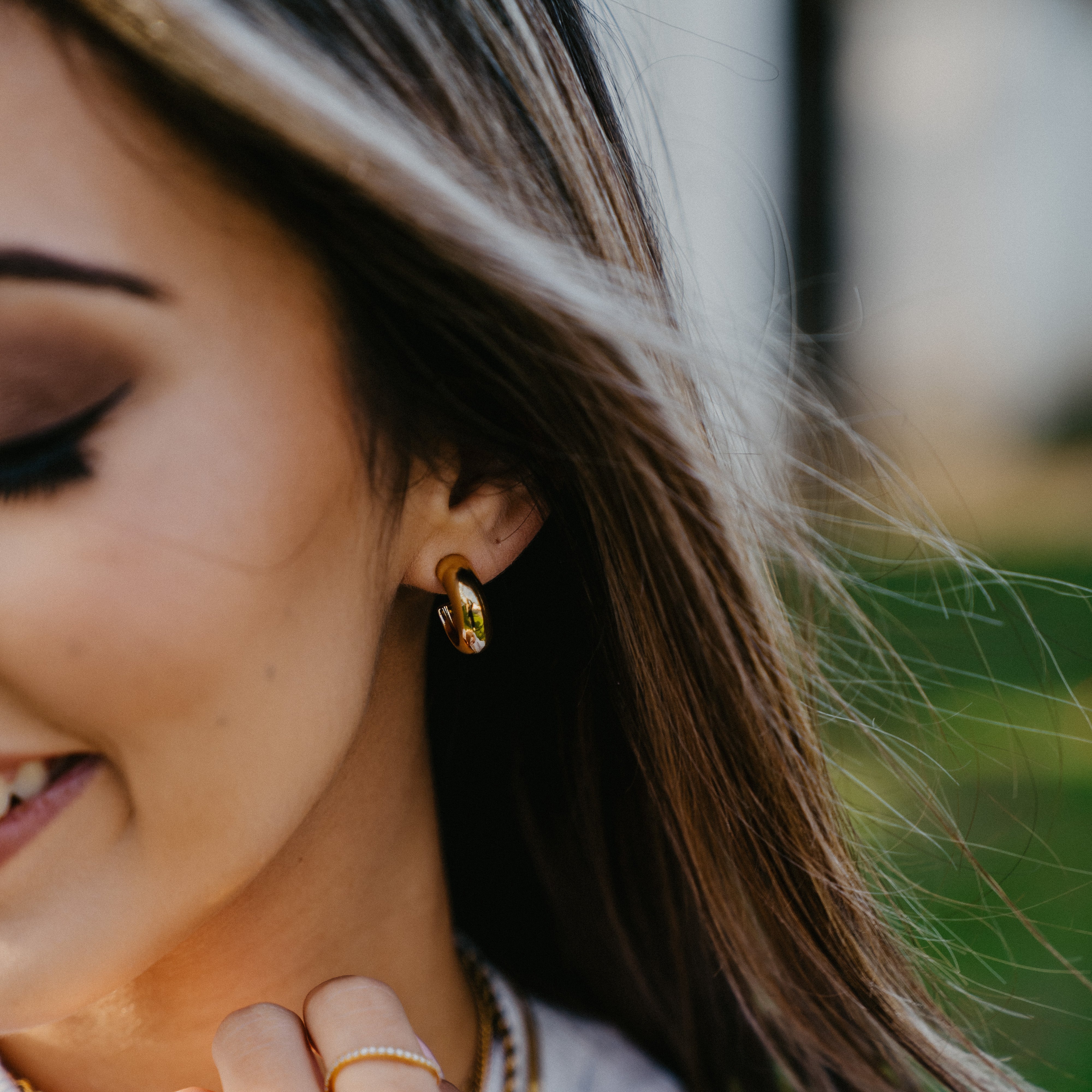 HALLE GOLD HOOPS