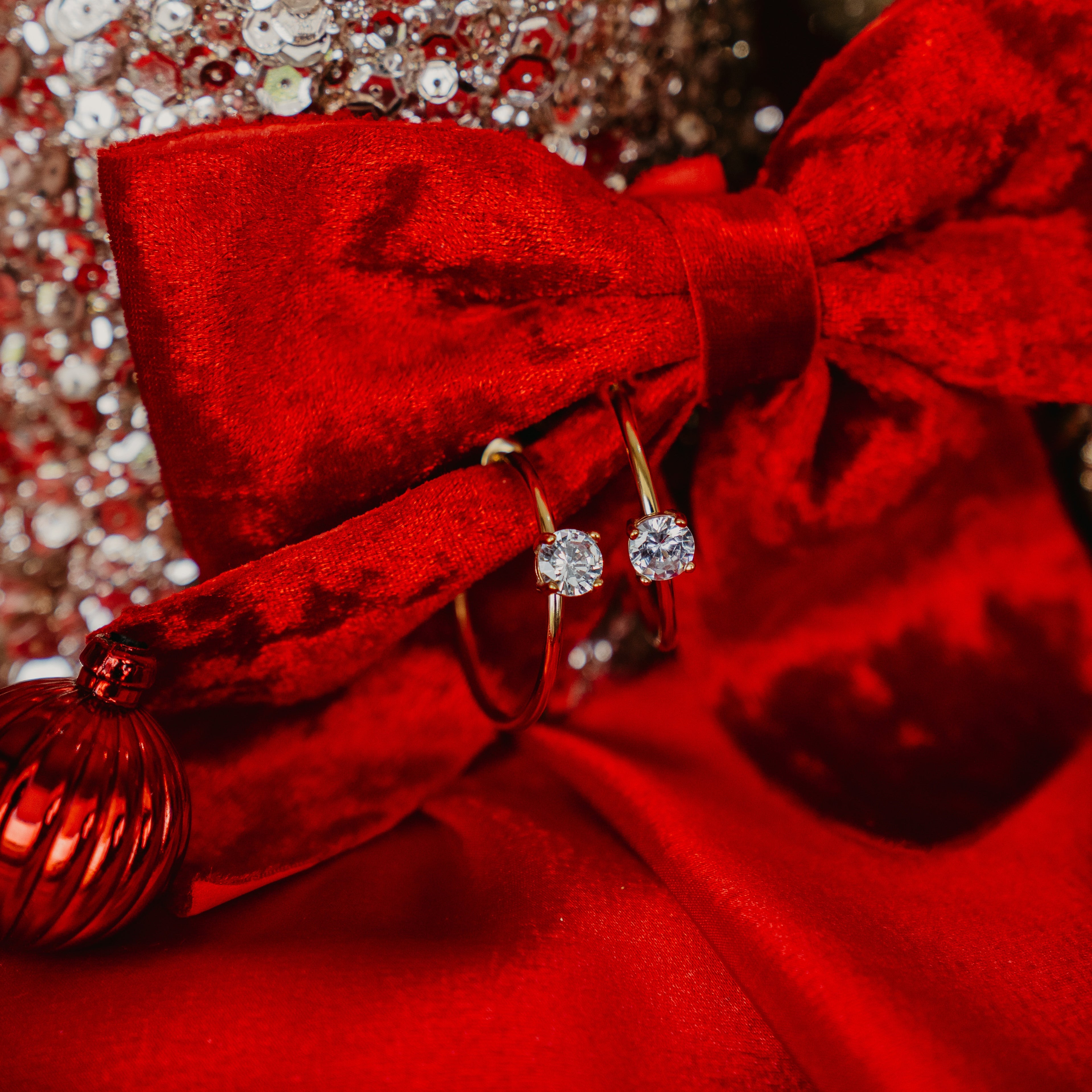 CUBIC ZIRCONIA HOOPS: 12 DAYS OF CHRISTMAS ✨