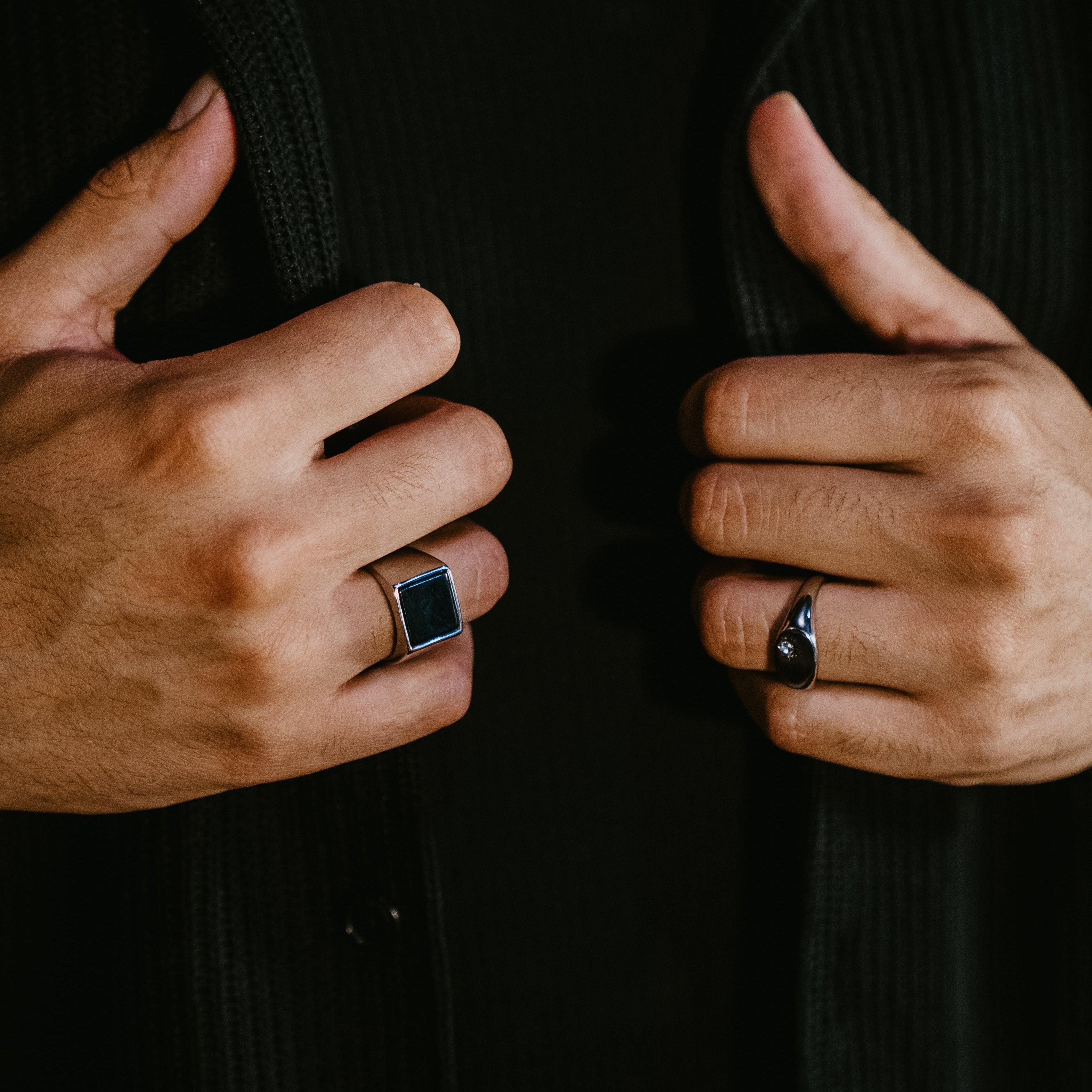 HOMME MENS BLACK SIGNET