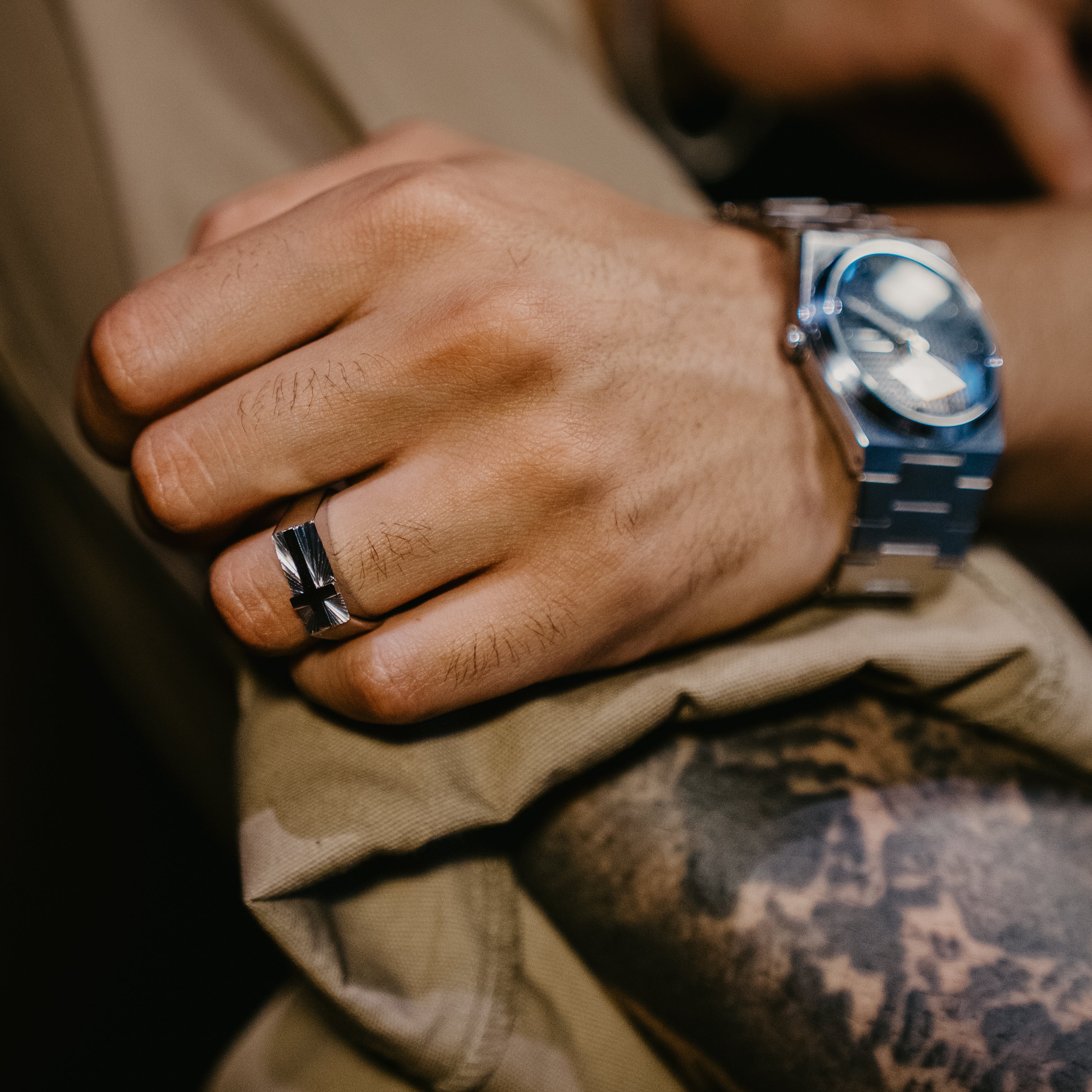 HOMME MENS CROSS RING