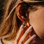 THE GENEVIEVE HOOPS