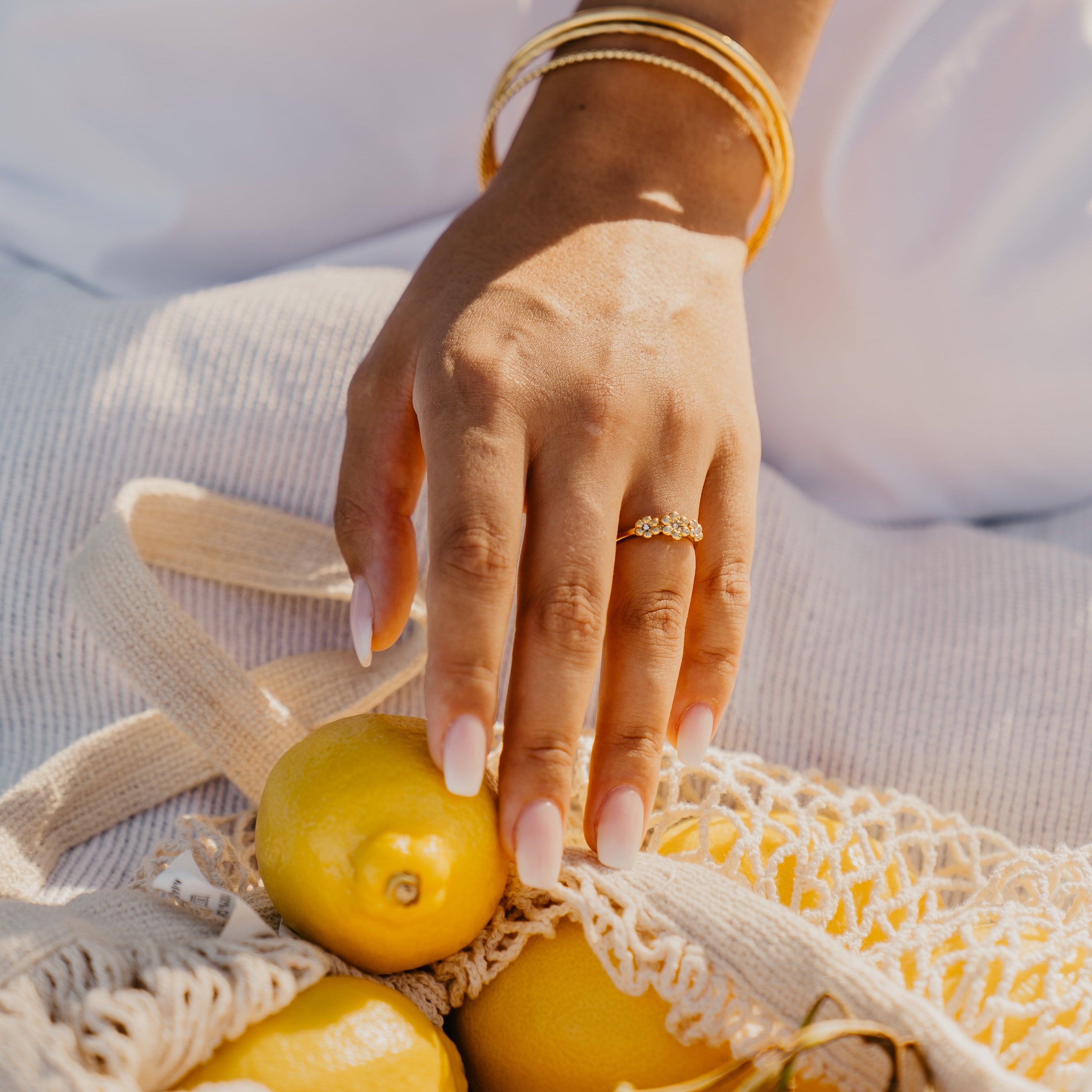 DAISY RING