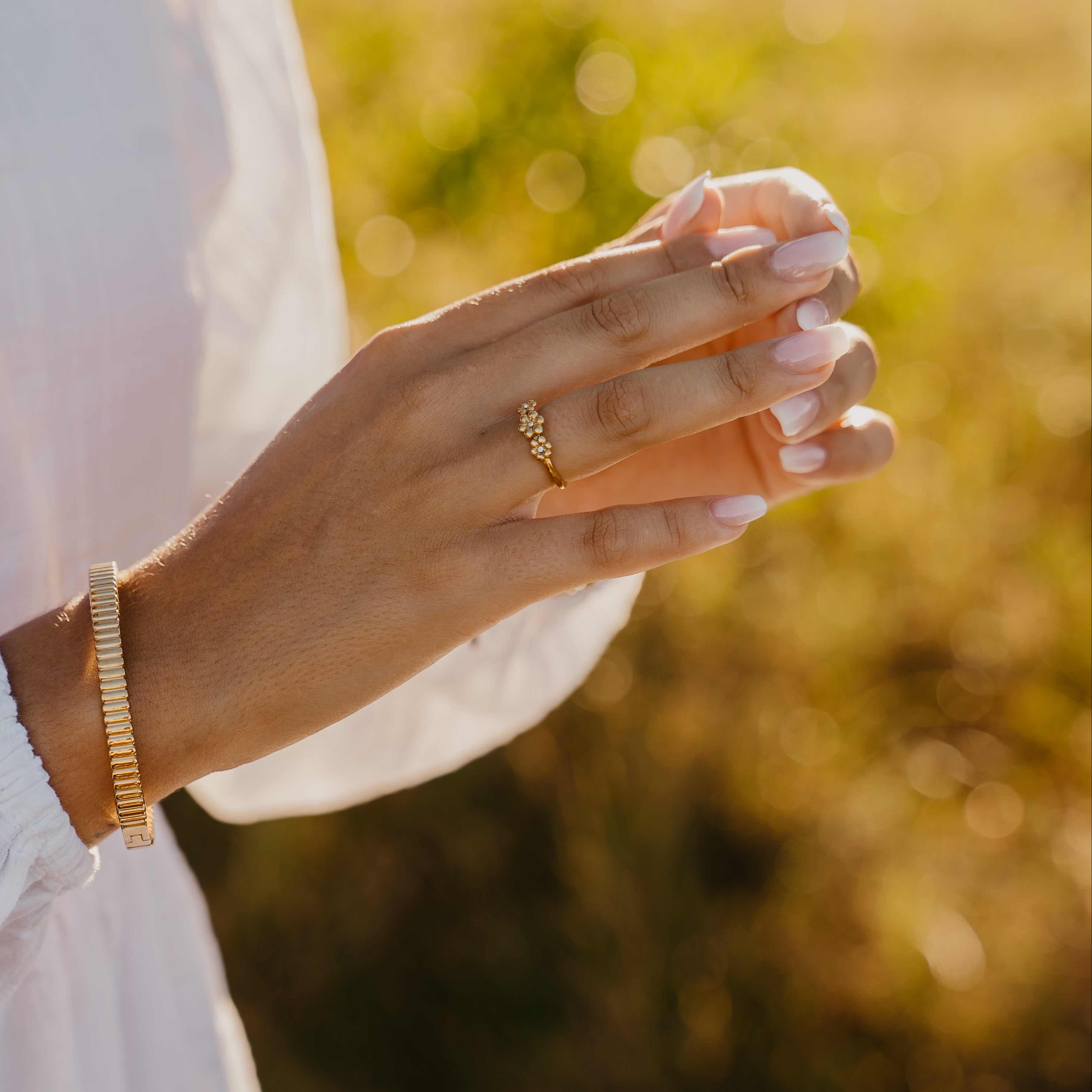 DAISY RING