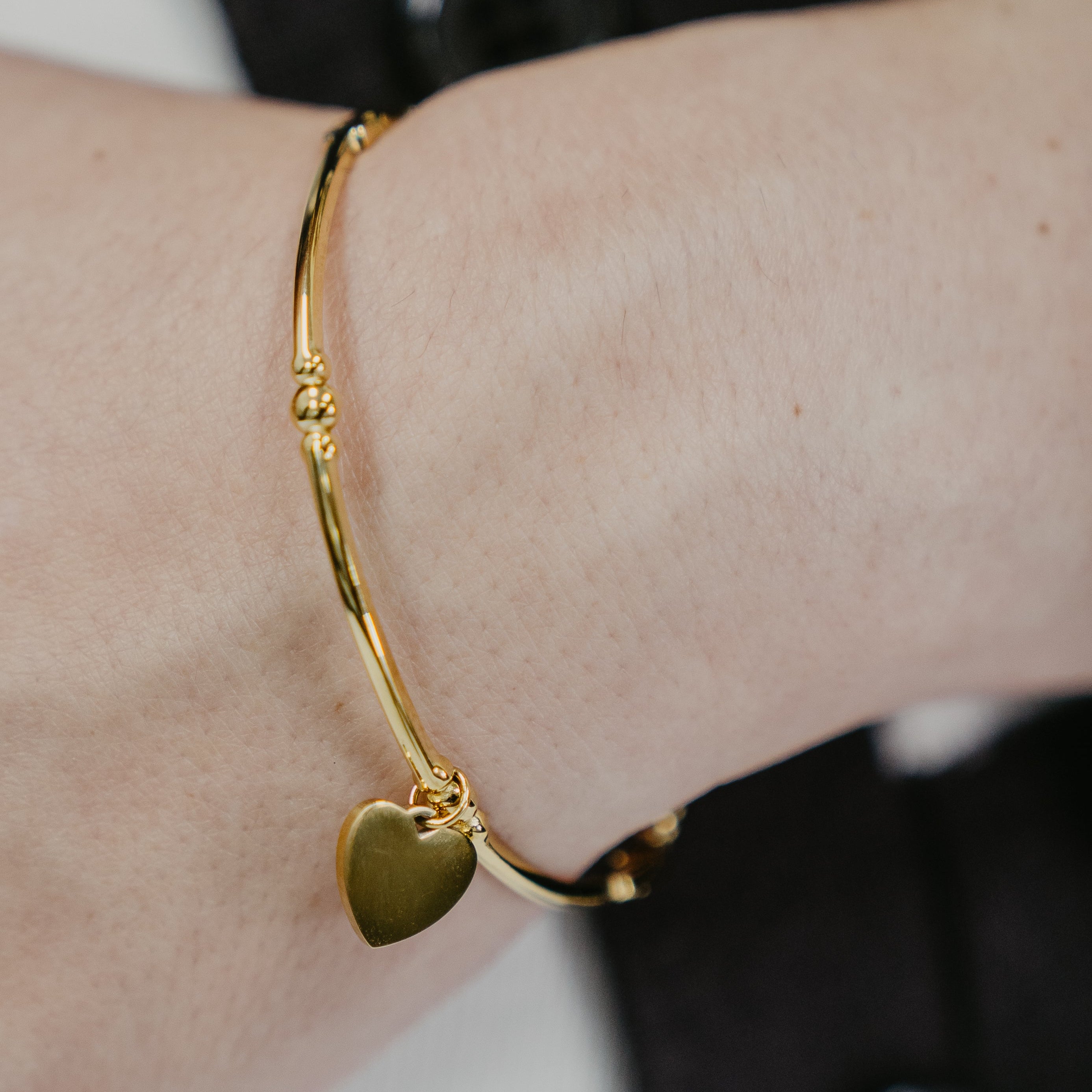 PERSONALISED HEART BANGLE (FREE ENGRAVING)