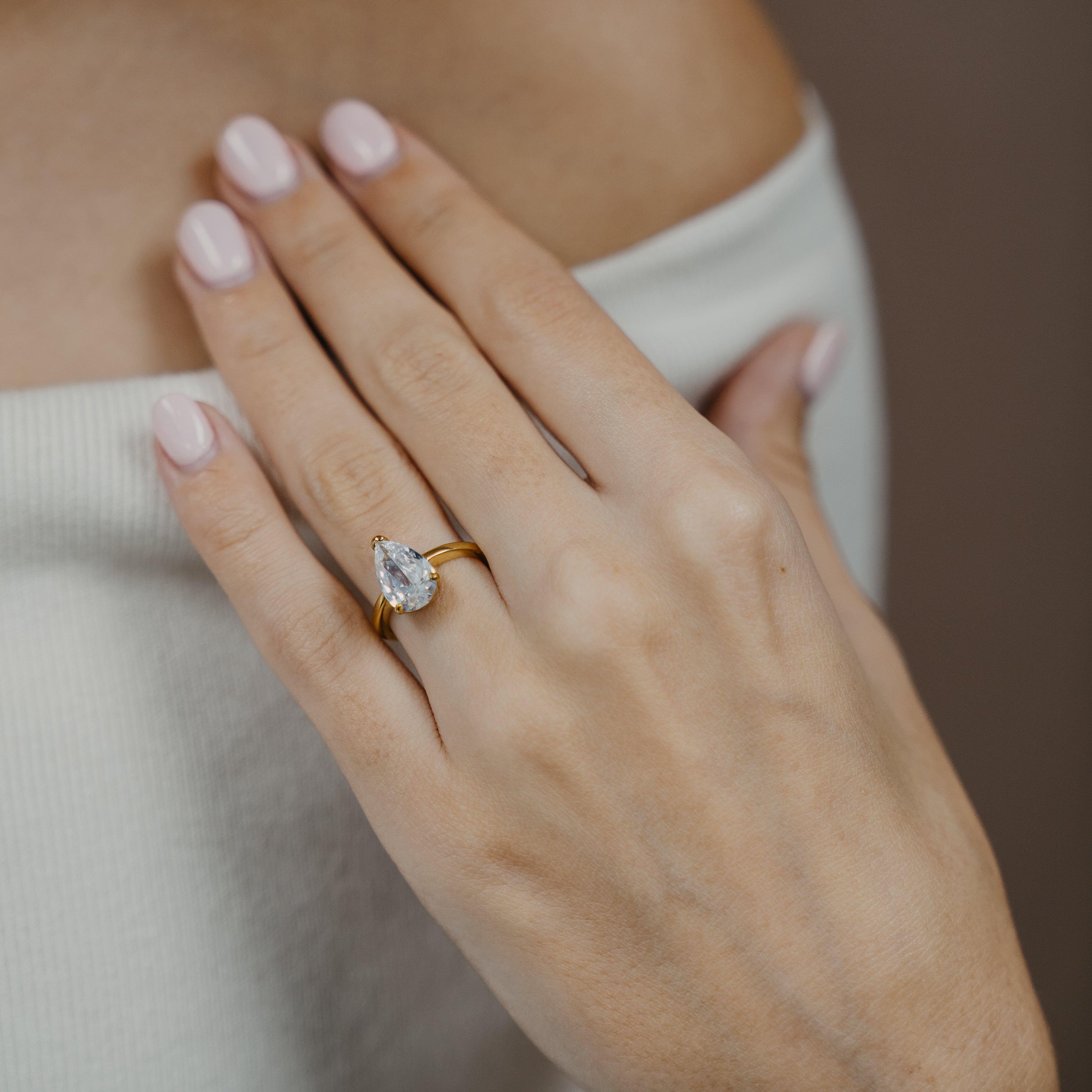 2ct DIAMOND INSPIRED AAA-GRADE PEAR CUT RING