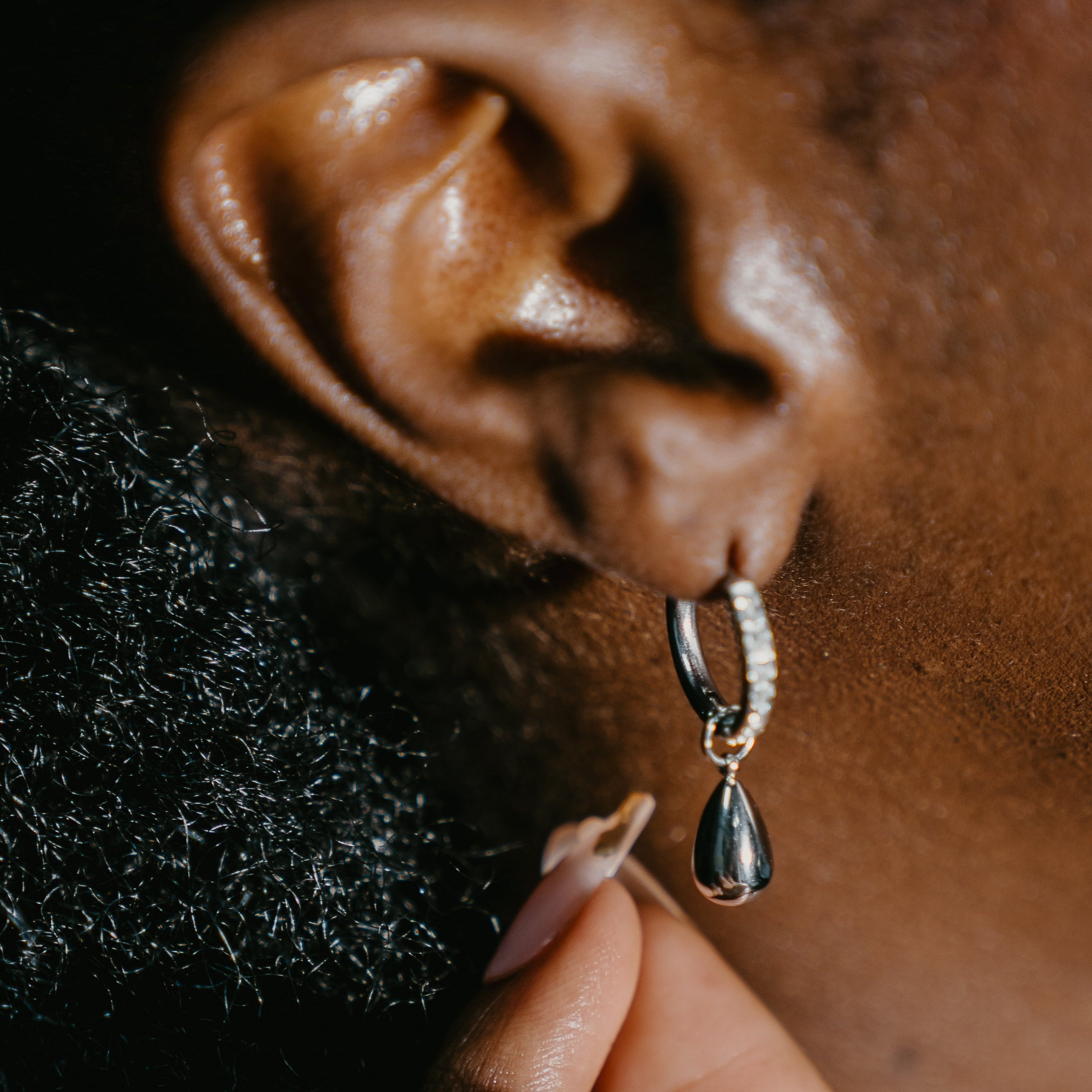 SILVER CHAMPAGNE DANGLE HOOPS