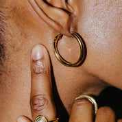 ELISE GOLD HOOPS